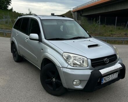 Серый Тойота РАВ 4, объемом двигателя 2 л и пробегом 227 тыс. км за 38 $, фото 1 на Automoto.ua