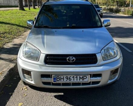 Серый Тойота РАВ 4, объемом двигателя 2 л и пробегом 198 тыс. км за 7000 $, фото 1 на Automoto.ua