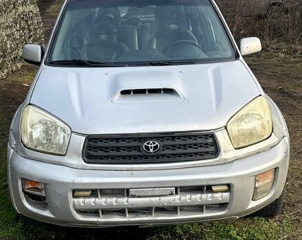 Серый Тойота РАВ 4, объемом двигателя 2 л и пробегом 300 тыс. км за 2200 $, фото 1 на Automoto.ua