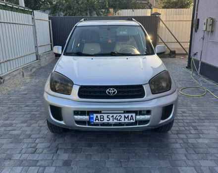 Серый Тойота РАВ 4, объемом двигателя 2 л и пробегом 275 тыс. км за 6450 $, фото 1 на Automoto.ua
