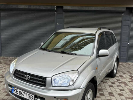 Сірий Тойота РАВ 4, об'ємом двигуна 2 л та пробігом 168 тис. км за 7000 $, фото 1 на Automoto.ua