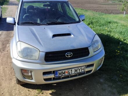 Тойота РАВ 4 2003 в Шаргороде на Automoto.ua Серый Тойота РАВ 4, объемом двигателя 2 л и пробегом 240 тыс. км за 4100 $, фото 1 на Automoto.ua