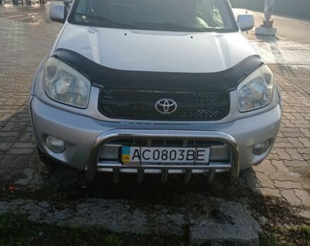 Серый Тойота РАВ 4, объемом двигателя 2 л и пробегом 266 тыс. км за 6900 $, фото 1 на Automoto.ua