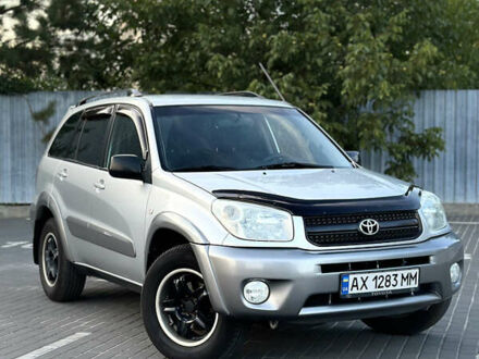 Сірий Тойота РАВ 4, об'ємом двигуна 2 л та пробігом 180 тис. км за 7900 $, фото 1 на Automoto.ua