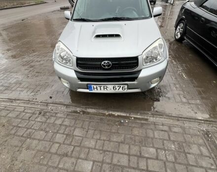 Серый Тойота РАВ 4, объемом двигателя 2 л и пробегом 391 тыс. км за 4511 $, фото 1 на Automoto.ua