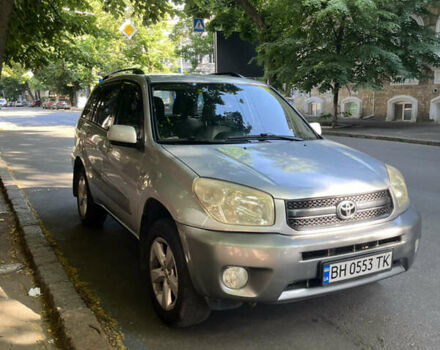 Серый Тойота РАВ 4, объемом двигателя 2 л и пробегом 228 тыс. км за 5999 $, фото 1 на Automoto.ua