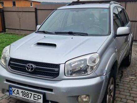 Серый Тойота РАВ 4, объемом двигателя 2 л и пробегом 265 тыс. км за 6000 $, фото 1 на Automoto.ua