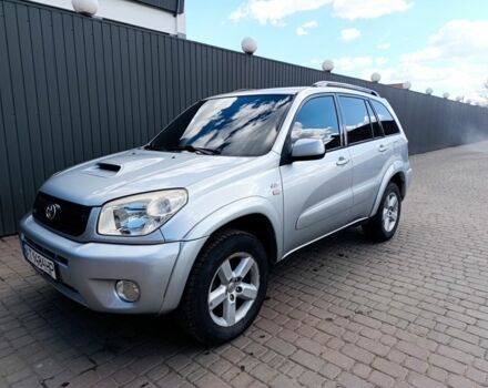 Серый Тойота РАВ 4, объемом двигателя 2 л и пробегом 195 тыс. км за 6450 $, фото 1 на Automoto.ua