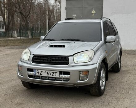 Серый Тойота РАВ 4, объемом двигателя 2 л и пробегом 344 тыс. км за 3100 $, фото 1 на Automoto.ua