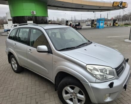 Серый Тойота РАВ 4, объемом двигателя 2 л и пробегом 100 тыс. км за 9500 $, фото 1 на Automoto.ua