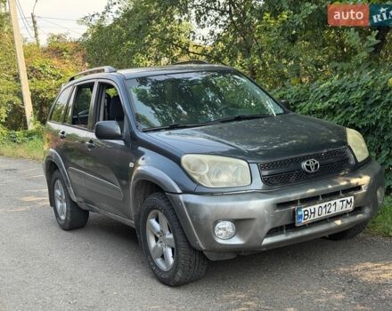 Серый Тойота РАВ 4, объемом двигателя 2 л и пробегом 455 тыс. км за 6500 $, фото 1 на Automoto.ua