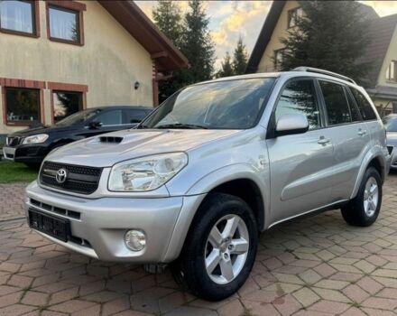 Серый Тойота РАВ 4, объемом двигателя 2 л и пробегом 267 тыс. км за 2950 $, фото 1 на Automoto.ua