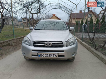 Тойота РАВ 4 2005 в Самборе на Automoto.ua Серый Тойота РАВ 4, объемом двигателя 2.23 л и пробегом 290 тыс. км за 8800 $, фото 1 на Automoto.ua