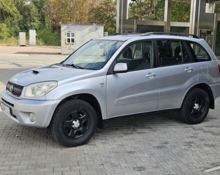 Серый Тойота РАВ 4, объемом двигателя 2 л и пробегом 240 тыс. км за 4200 $, фото 1 на Automoto.ua