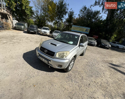 Серый Тойота РАВ 4, объемом двигателя 2 л и пробегом 350 тыс. км за 2500 $, фото 1 на Automoto.ua