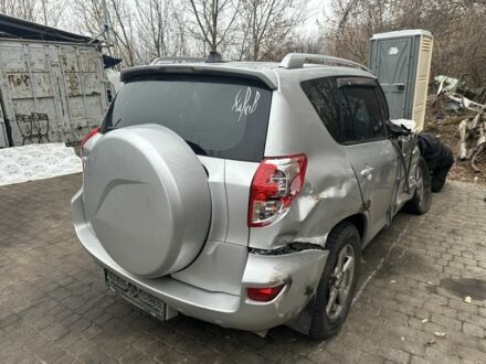 Тойота РАВ 4 2006 в Харькове на Automoto.ua Серый Тойота РАВ 4, объемом двигателя 0 л и пробегом 110 тыс. км за 1500 $, фото 1 на Automoto.ua
