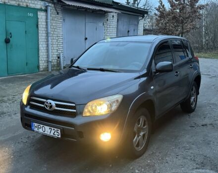 Сірий Тойота РАВ 4, об'ємом двигуна 2.2 л та пробігом 250 тис. км за 4350 $, фото 1 на Automoto.ua