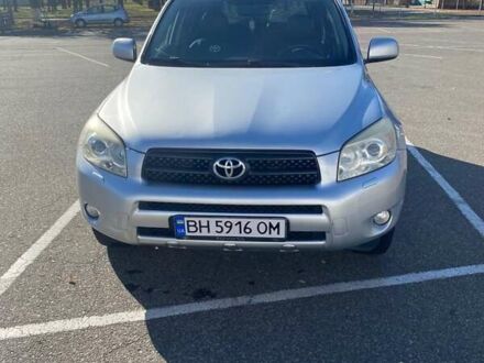 Серый Тойота РАВ 4, объемом двигателя 2 л и пробегом 254 тыс. км за 8800 $, фото 1 на Automoto.ua