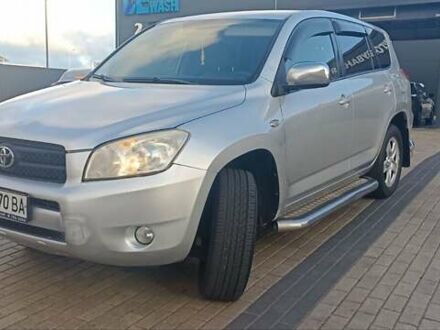 Серый Тойота РАВ 4, объемом двигателя 2.36 л и пробегом 213 тыс. км за 8500 $, фото 1 на Automoto.ua