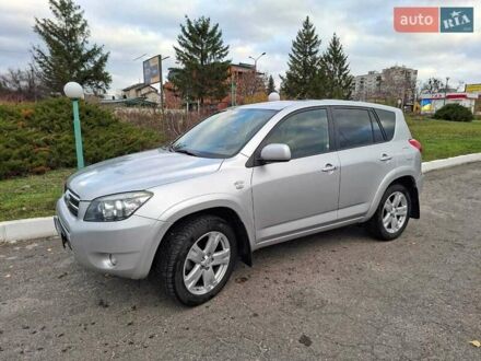 Сірий Тойота РАВ 4, об'ємом двигуна 2.23 л та пробігом 204 тис. км за 9400 $, фото 1 на Automoto.ua