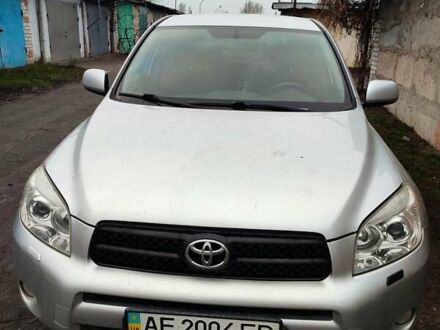 Серый Тойота РАВ 4, объемом двигателя 2 л и пробегом 160 тыс. км за 9300 $, фото 1 на Automoto.ua