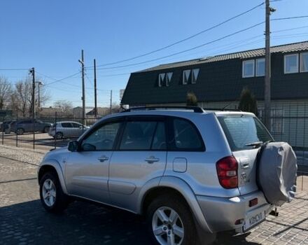 Сірий Тойота РАВ 4, об'ємом двигуна 2 л та пробігом 225 тис. км за 8000 $, фото 1 на Automoto.ua