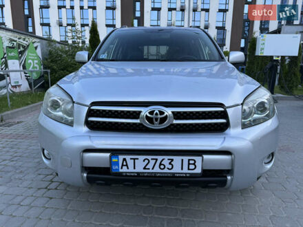 Тойота РАВ 4 2006 в Ивано-Франковске на Automoto.ua Серый Тойота РАВ 4, объемом двигателя 2.2 л и пробегом 189 тыс. км за 8600 $, фото 1 на Automoto.ua