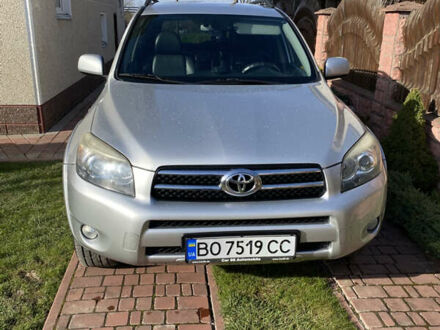 Тойота РАВ 4 2006 в Бучаче на Automoto.ua Серый Тойота РАВ 4, объемом двигателя 2.23 л и пробегом 430 тыс. км за 8300 $, фото 1 на Automoto.ua