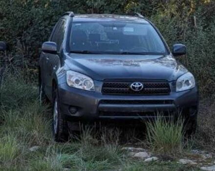 Серый Тойота РАВ 4, объемом двигателя 2.2 л и пробегом 200 тыс. км за 3949 $, фото 1 на Automoto.ua