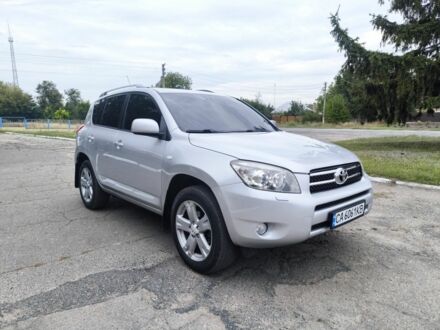 Тойота РАВ 4 2006 в Черкассах на Automoto.ua Серый Тойота РАВ 4, объемом двигателя 2 л и пробегом 177 тыс. км за 10499 $, фото 1 на Automoto.ua