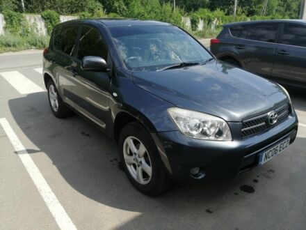 Сірий Тойота РАВ 4, об'ємом двигуна 2 л та пробігом 240 тис. км за 4000 $, фото 1 на Automoto.ua
