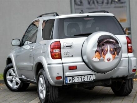 Серый Тойота РАВ 4, объемом двигателя 2 л и пробегом 187 тыс. км за 3313 $, фото 1 на Automoto.ua