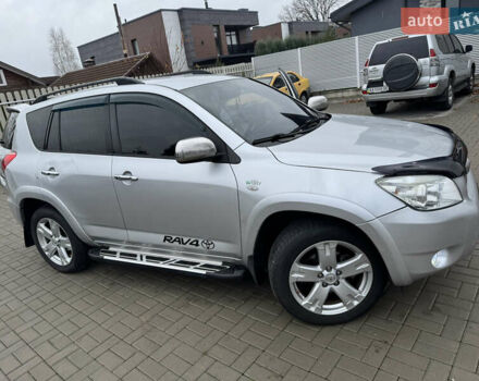 Серый Тойота РАВ 4, объемом двигателя 2.23 л и пробегом 343 тыс. км за 8100 $, фото 1 на Automoto.ua