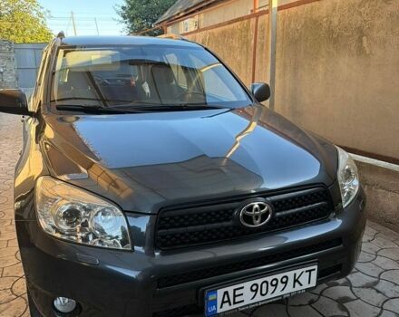 Серый Тойота РАВ 4, объемом двигателя 2 л и пробегом 199 тыс. км за 8500 $, фото 1 на Automoto.ua