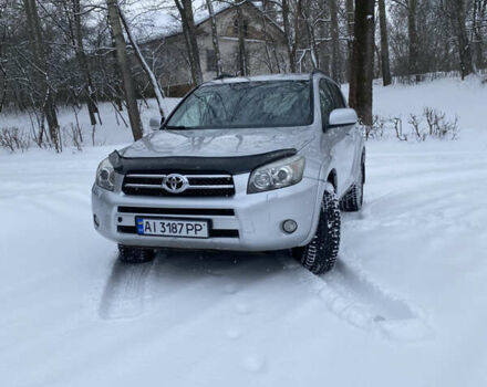 Серый Тойота РАВ 4, объемом двигателя 2.2 л и пробегом 280 тыс. км за 7900 $, фото 1 на Automoto.ua