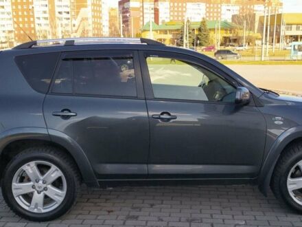 Сірий Тойота РАВ 4, об'ємом двигуна 2.2 л та пробігом 255 тис. км за 11500 $, фото 1 на Automoto.ua