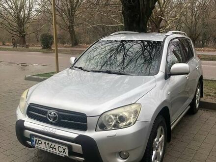 Тойота РАВ 4 2006 в Ужгороде на Automoto.ua Серый Тойота РАВ 4, объемом двигателя 2 л и пробегом 170 тыс. км за 8100 $, фото 1 на Automoto.ua