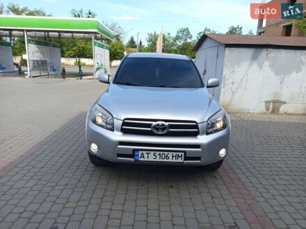 Сірий Тойота РАВ 4, об'ємом двигуна 2.23 л та пробігом 258 тис. км за 7000 $, фото 1 на Automoto.ua