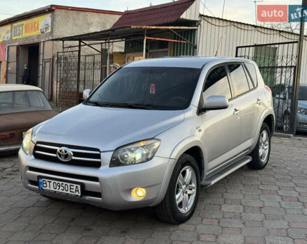 Серый Тойота РАВ 4, объемом двигателя 2.23 л и пробегом 312 тыс. км за 7599 $, фото 1 на Automoto.ua