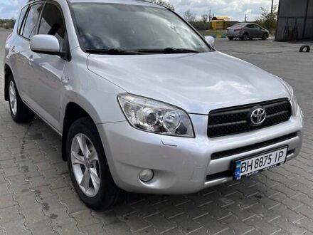 Серый Тойота РАВ 4, объемом двигателя 2.2 л и пробегом 244 тыс. км за 9500 $, фото 1 на Automoto.ua