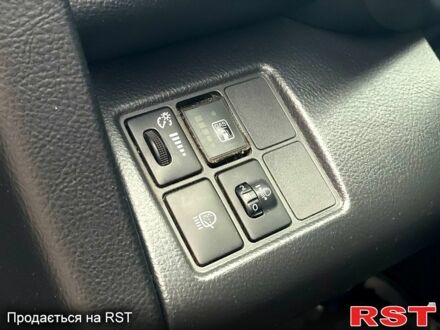 Серый Тойота РАВ 4, объемом двигателя 2 л и пробегом 200 тыс. км за 8800 $, фото 1 на Automoto.ua