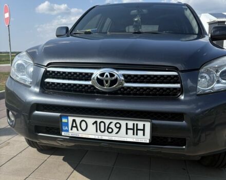 Серый Тойота РАВ 4, объемом двигателя 2.2 л и пробегом 280 тыс. км за 7900 $, фото 1 на Automoto.ua