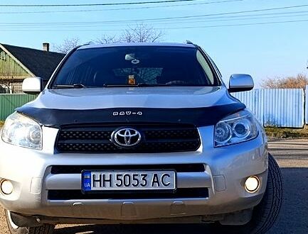Тойота РАВ 4 2007 у Измаиле на Automoto.ua Сірий Тойота РАВ 4, об'ємом двигуна 2 л та пробігом 190 тис. км за 10500 $, фото 1 на Automoto.ua