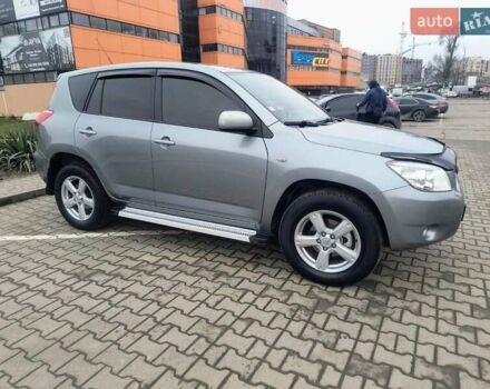 Сірий Тойота РАВ 4, об'ємом двигуна 2.2 л та пробігом 265 тис. км за 9400 $, фото 1 на Automoto.ua