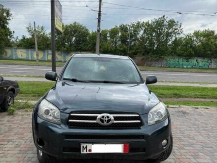 Тойота РАВ 4 2007 в Харькове на Automoto.ua Серый Тойота РАВ 4, объемом двигателя 2.2 л и пробегом 300 тыс. км за 5500 $, фото 1 на Automoto.ua