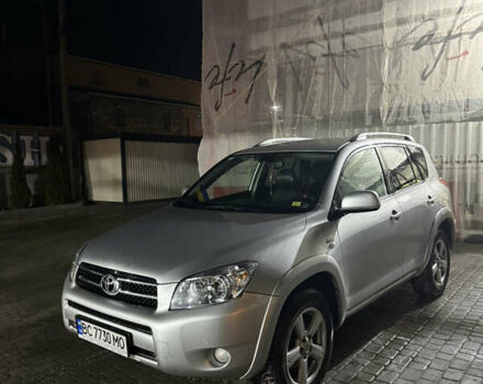 Серый Тойота РАВ 4, объемом двигателя 2.2 л и пробегом 238 тыс. км за 9500 $, фото 1 на Automoto.ua