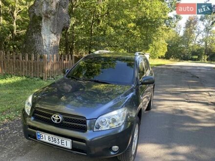 Сірий Тойота РАВ 4, об'ємом двигуна 2.2 л та пробігом 209 тис. км за 10000 $, фото 1 на Automoto.ua