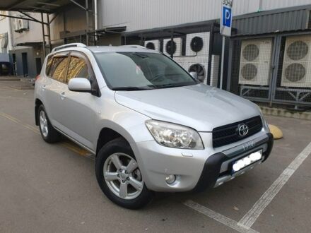 Сірий Тойота РАВ 4, об'ємом двигуна 2 л та пробігом 238 тис. км за 9500 $, фото 1 на Automoto.ua