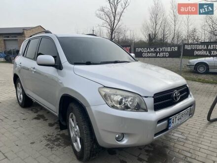 Тойота РАВ 4 2008 у Богородчанах на Automoto.ua Сірий Тойота РАВ 4, об'ємом двигуна 2.2 л та пробігом 261 тис. км за 10864 $, фото 1 на Automoto.ua