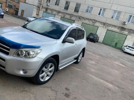 Сірий Тойота РАВ 4, об'ємом двигуна 2 л та пробігом 290 тис. км за 9500 $, фото 1 на Automoto.ua